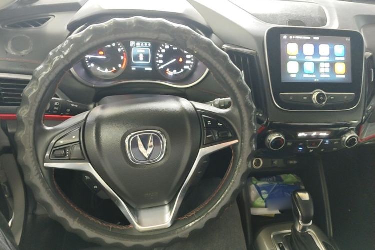 Used CHANGAN CS55 2018 1.5T Automatic Colorful Edition China V Standard Center Console