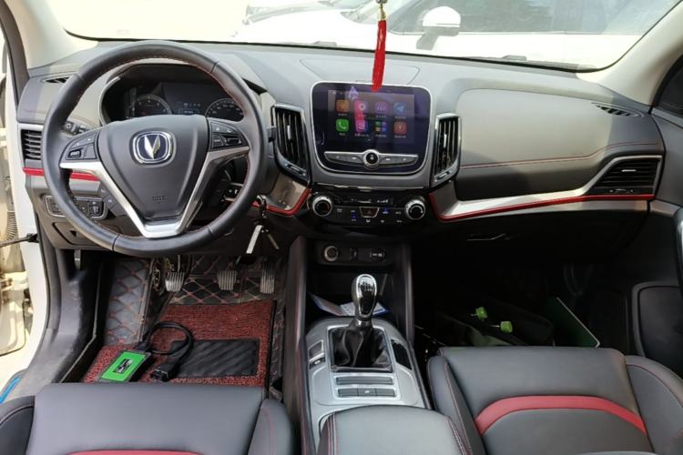 Used CHANGAN CS55 2018 1.5T Manual Colorful Model China V Standard Center Console