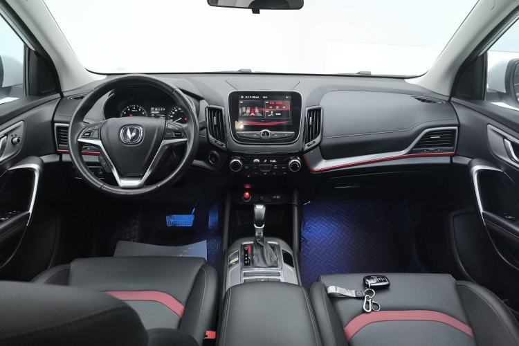 Used CHANGAN CS55 2018 1.5T Automatic Colorful Edition China V Standard Center Console