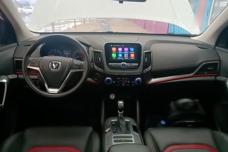 Used CHANGAN CS55 2018 1.5T Automatic Colorful Edition China V Standard Center Console