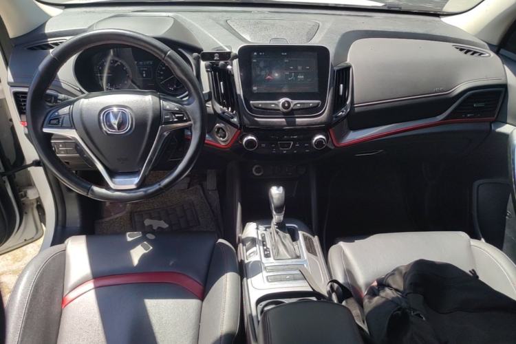 Used CHANGAN CS55 2018 1.5T Automatic Colorful Edition China V Standard Center Console
