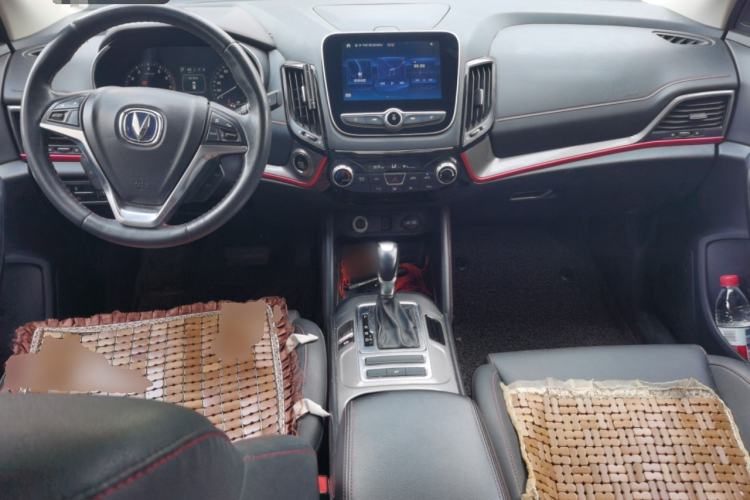 Used CHANGAN CS55 2018 1.5T Automatic Colorful Edition China V Standard Center Console