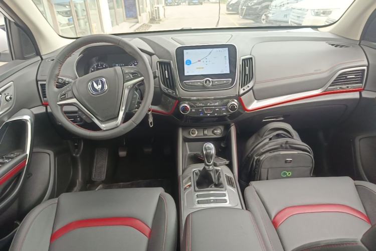 Used CHANGAN CS55 2018 1.5T Manual Colorful Model China V Standard Center Console