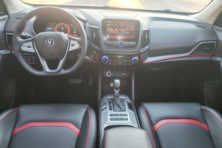 Used CHANGAN CS55 2018 1.5T Automatic Xuanzhi Model China V Standard Center Console
