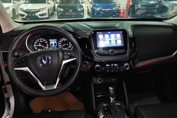 Used CHANGAN CS55 2018 1.5T Automatic Colorful Edition China V Standard Center Console
