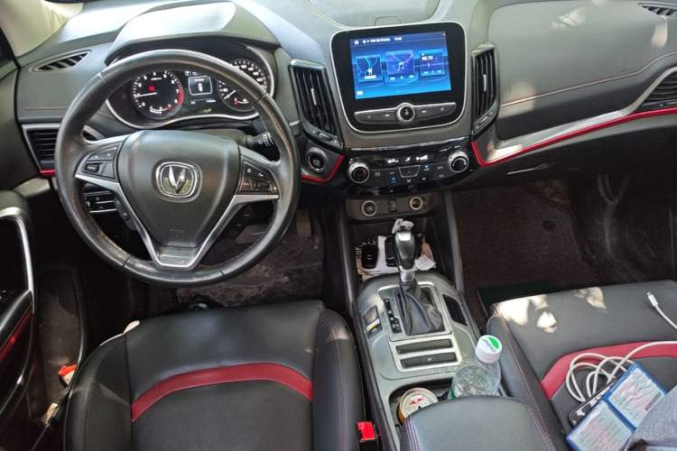 Used CHANGAN CS55 2018 1.5T Automatic Colorful Edition China V Standard Center Console