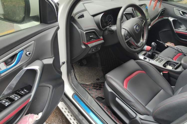 Used CHANGAN CS55 2018 1.5T Manual Xuan Dong Model China V Standard Driver Seat