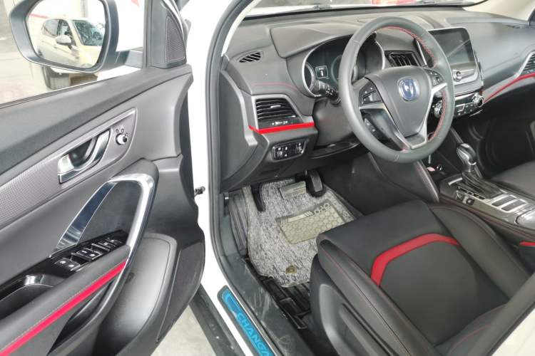 Used CHANGAN CS55 2018 1.5T Automatic Colorful Edition China V Standard Driver Seat