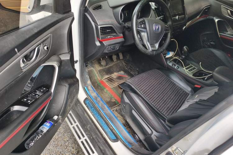 Used CHANGAN CS55 2018 1.5T Manual Xuan Dong Model China V Standard Driver Seat
