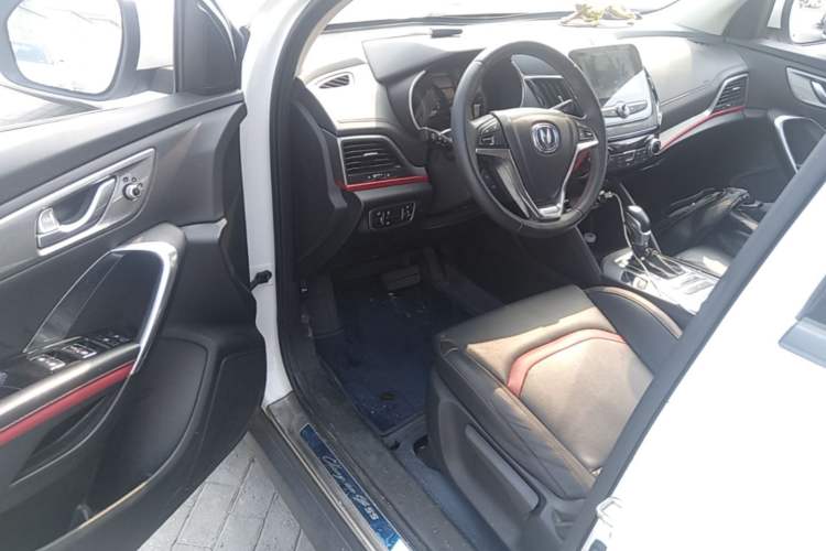 Used CHANGAN CS55 2018 1.5T Automatic Colorful Edition China V Standard Driver Seat