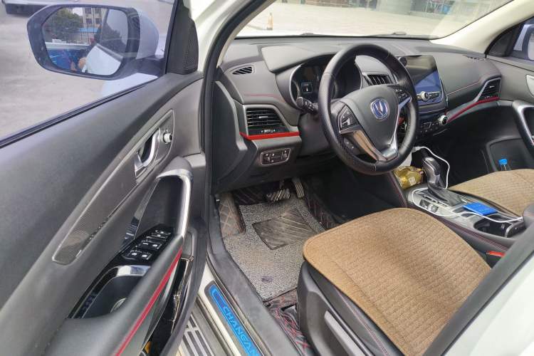 Used CHANGAN CS55 2018 1.5T Automatic Colorful Edition China V Standard Driver Seat