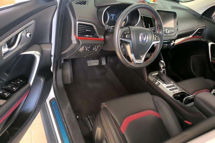 Used CHANGAN CS55 2018 1.5T Automatic Colorful Edition China V Standard Driver Seat