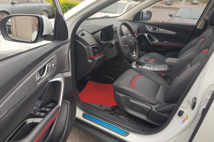 Used CHANGAN CS55 2018 1.5T Automatic Colorful Edition China V Standard Driver Seat