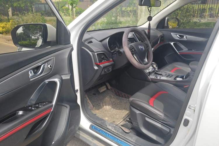 Used CHANGAN CS55 2018 1.5T Automatic Colorful Edition China V Standard Driver Seat