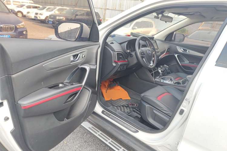 Used CHANGAN CS55 2018 1.5T Automatic Xuan Dong Model China V Standard Driver Seat