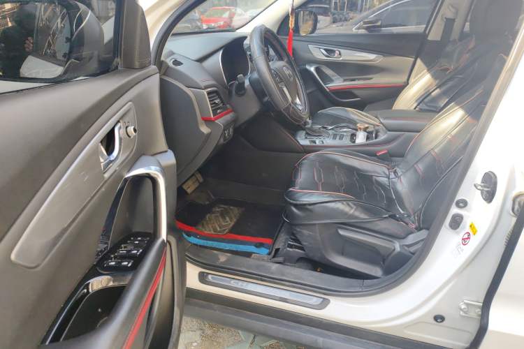 Used CHANGAN CS55 2018 1.5T Automatic Colorful Edition China V Standard Driver Seat