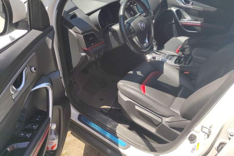 Used CHANGAN CS55 2018 1.5T Automatic Colorful Edition China V Standard Driver Seat