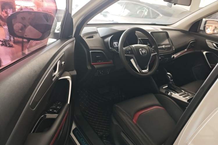 Used CHANGAN CS55 2018 1.5T Automatic Colorful Edition China V Standard Driver Seat