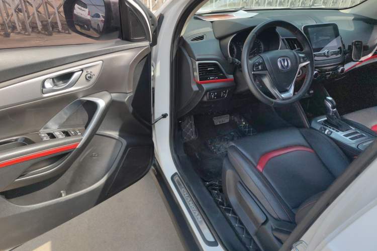 Used CHANGAN CS55 2018 1.5T Automatic Colorful Edition China V Standard Driver Seat
