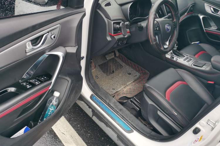 Used CHANGAN CS55 2018 1.5T Automatic Colorful Edition China V Standard Driver Seat