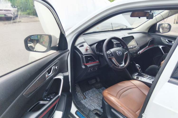 Used CHANGAN CS55 2018 1.5T Automatic Colorful Edition China V Standard Driver Seat