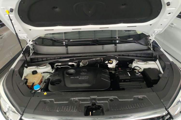 Used CHANGAN CS55 2018 1.5T Automatic Colorful Edition China V Standard Engine Bay