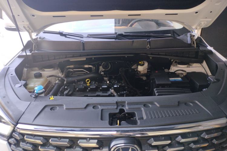Used CHANGAN CS55 2018 1.5T Automatic Colorful Edition China V Standard Engine Bay