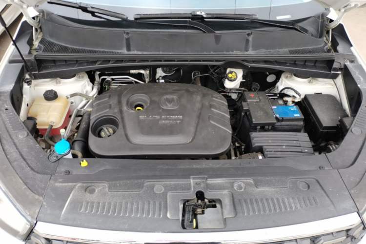Used CHANGAN CS55 2018 1.5T Automatic Colorful Edition China V Standard Engine Bay