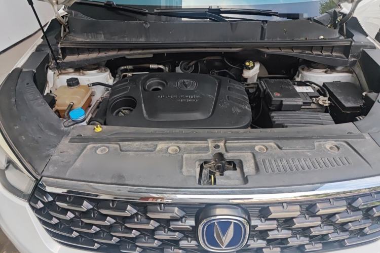 Used CHANGAN CS55 2018 1.5T Manual Colorful Model China V Standard Engine Bay