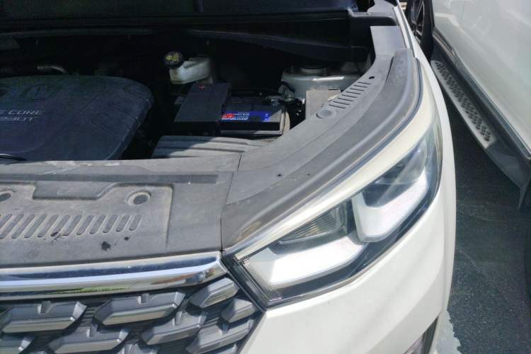 Used CHANGAN CS55 2018 1.5T Automatic Colorful Edition China V Standard Engine Bay Left