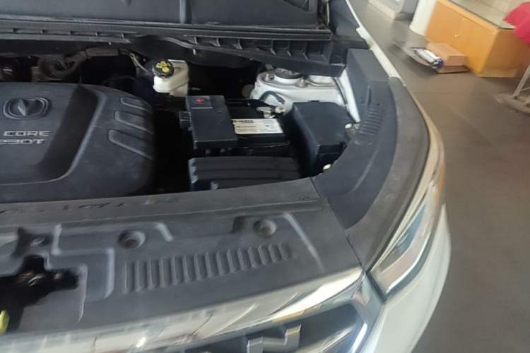 Used CHANGAN CS55 2018 1.5T Automatic Xuan Dong Model China V Standard Engine Bay Left