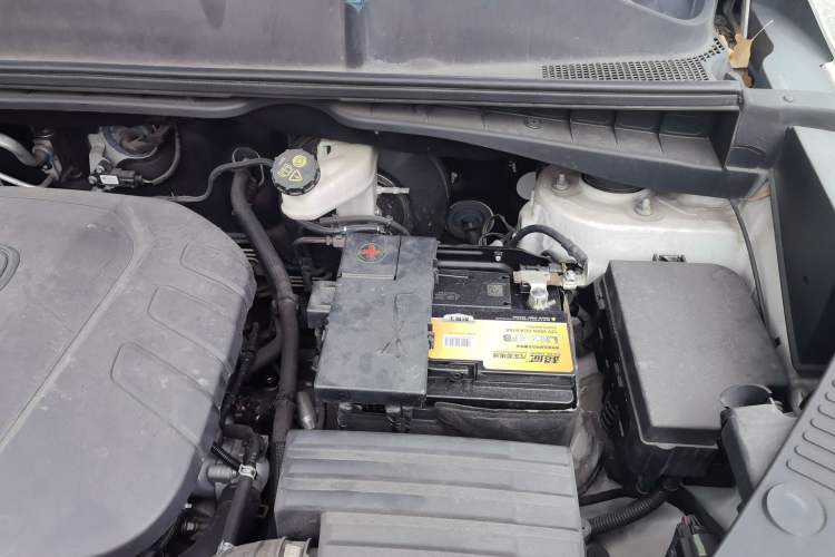 Used CHANGAN CS55 2018 1.5T Automatic Colorful Edition China V Standard Engine Bay Left