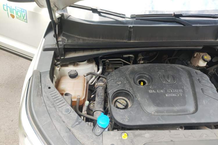 Used CHANGAN CS55 2018 1.5T Automatic Colorful Edition China V Standard Engine Bay Right