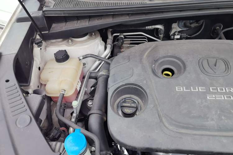 Used CHANGAN CS55 2018 1.5T Automatic Colorful Edition China V Standard Engine Bay Right