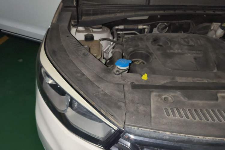 Used CHANGAN CS55 2018 1.5T Automatic Colorful Edition China V Standard Engine Bay Right