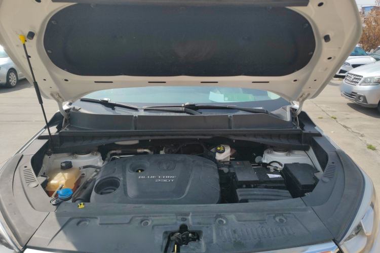 Used CHANGAN CS55 2018 1.5T Automatic Colorful Edition China V Standard Engine Bay
