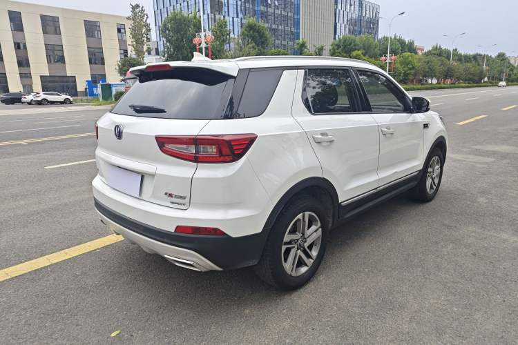 Used CHANGAN CS55 2018 1.5T Manual Colorful Model China V Standard Exterior 6
