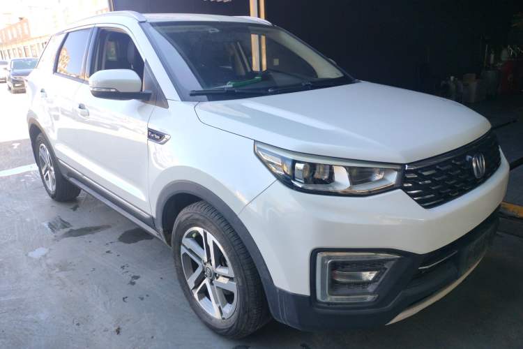 Used CHANGAN CS55 2018 1.5T Automatic Colorful Edition China V Standard Front Right 45 Deg