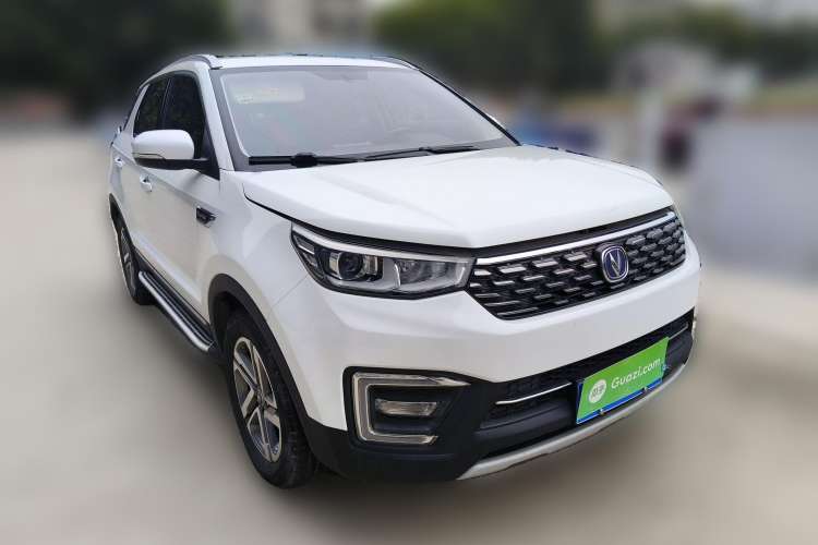 Used CHANGAN CS55 2018 1.5T Automatic Colorful Edition China V Standard Front Right 45 Deg