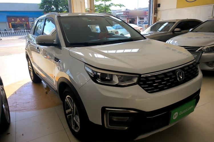 Used CHANGAN CS55 2018 1.5T Automatic Colorful Edition China V Standard Front Right 45 Deg