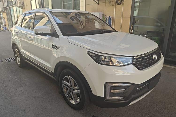 Used CHANGAN CS55 2018 1.5T Automatic Colorful Edition China V Standard Front Right 45 Deg