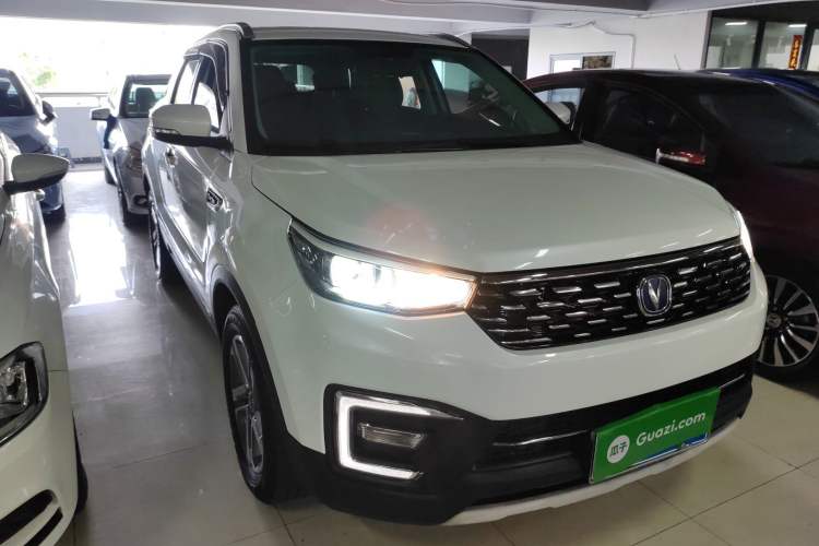 Used CHANGAN CS55 2018 1.5T Automatic Colorful Edition China V Standard Front Right 45 Deg