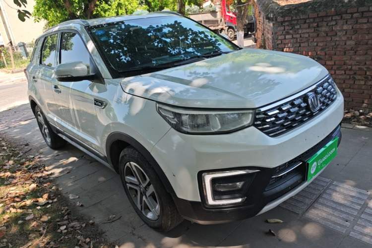 Used CHANGAN CS55 2018 1.5T Automatic Colorful Edition China V Standard Front Right 45 Deg