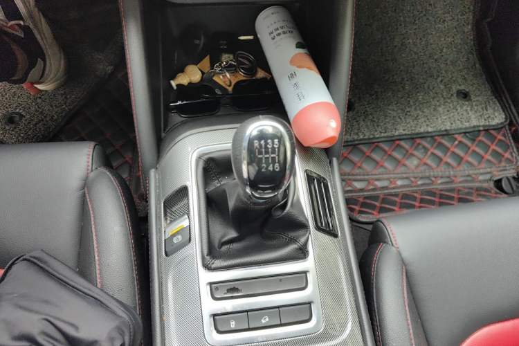 Used CHANGAN CS55 2018 1.5T Manual Xuan Dong Model China V Standard Gear Lever