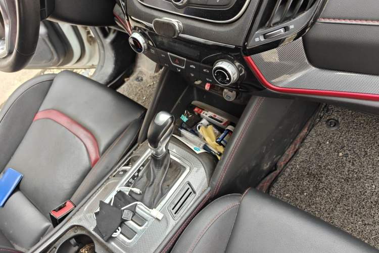 Used CHANGAN CS55 2018 1.5T Automatic Colorful Edition China V Standard Gear Lever
