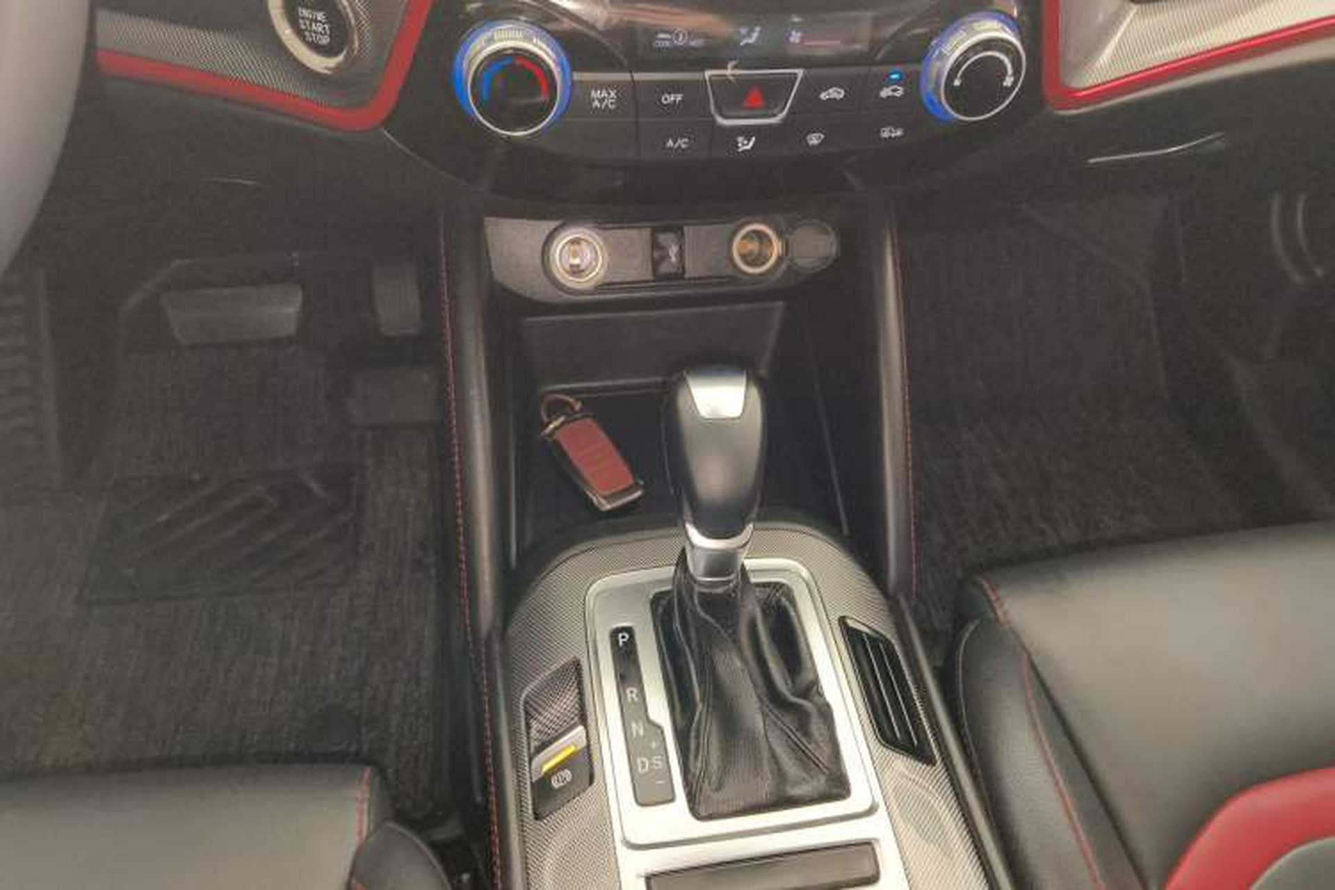 Used CHANGAN CS55 2018 1.5T Automatic Colorful Edition China V Standard Gear Lever