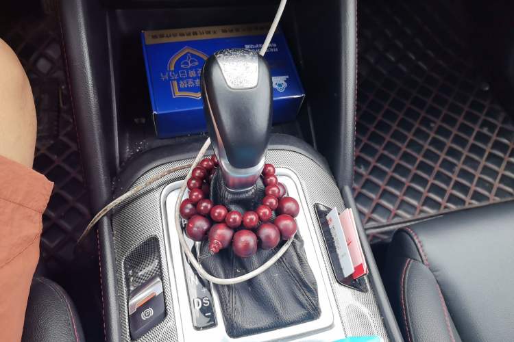Used CHANGAN CS55 2018 1.5T Automatic Colorful Edition China V Standard Gear Lever