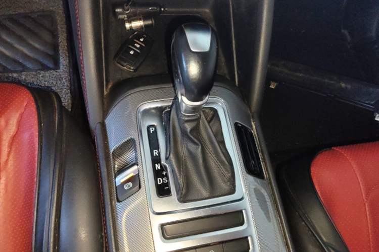 Used CHANGAN CS55 2018 1.5T Automatic Colorful Edition China V Standard Gear Lever