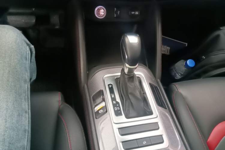 Used CHANGAN CS55 2018 1.5T Automatic Colorful Edition China V Standard Gear Lever