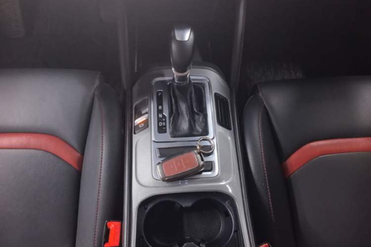 Used CHANGAN CS55 2018 1.5T Automatic Colorful Edition China V Standard Gear Lever